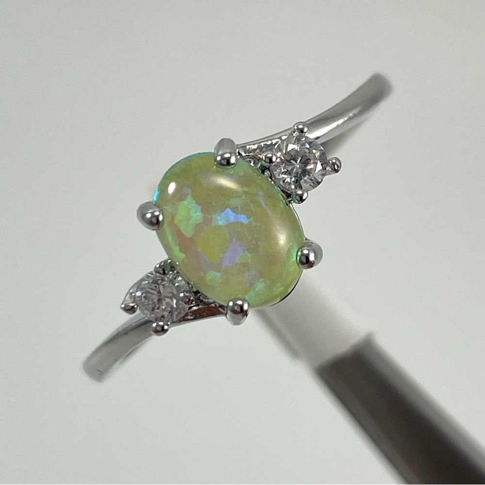 Rings Women’s Jewelry Beautiful Green Faux Opal Oval Cut Silver Plated Dainty